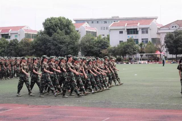 2019湖北第二师范学院大一新生之军训初体验！