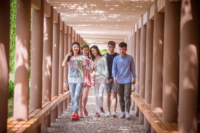 湖北第二师范学院：秋来二师